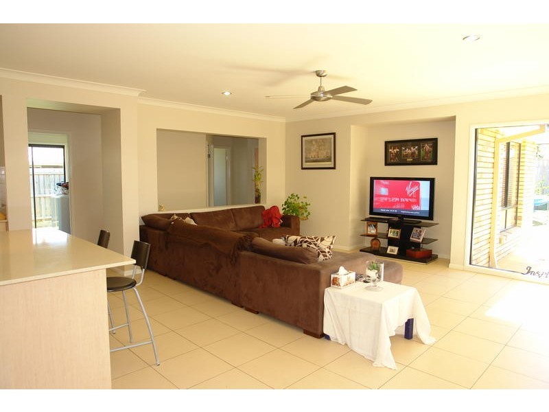 7 Springbrook Place, Moggill QLD 4070